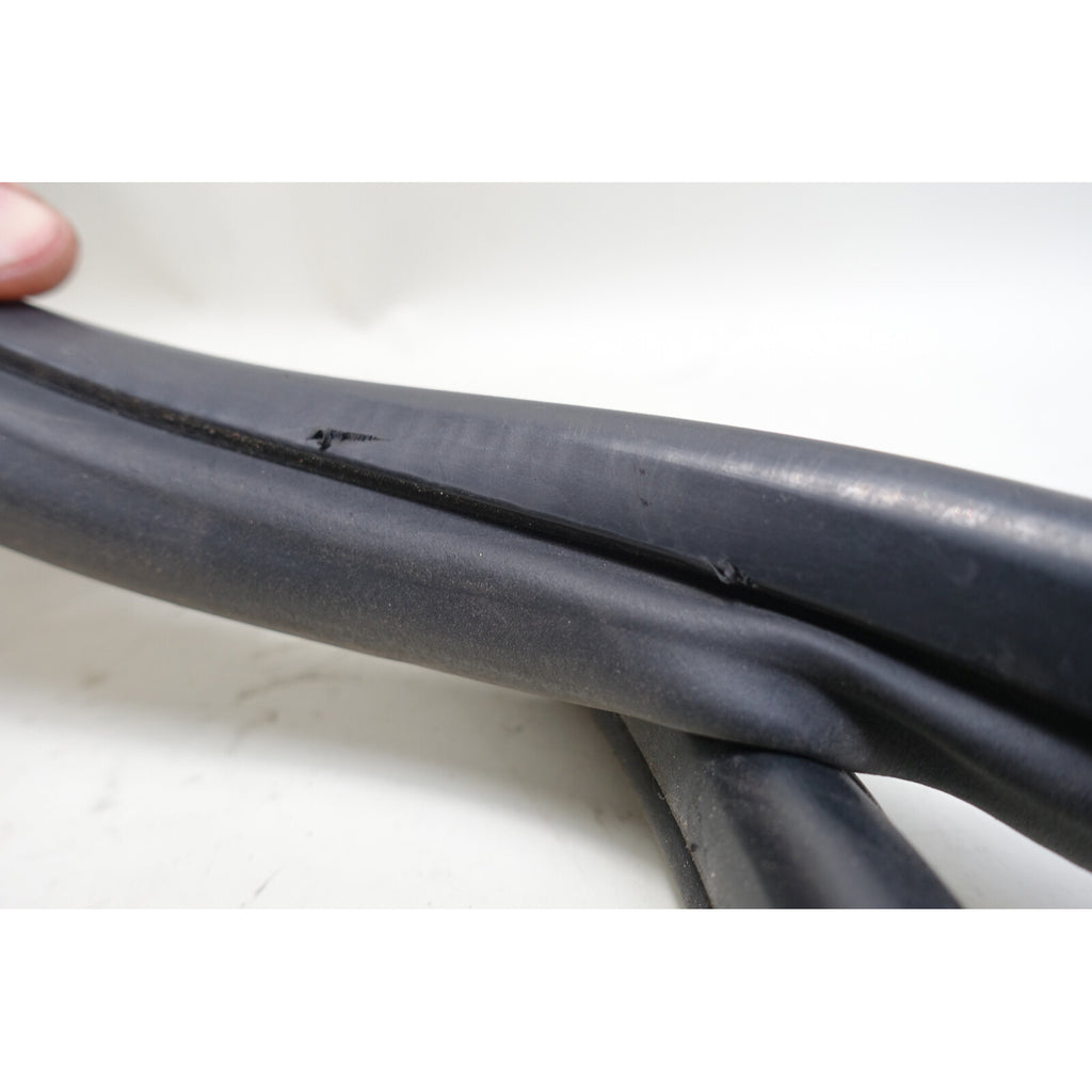 1992-1998 BMW E36 3-Series Sedan Rear Body-Side Weatherstripping Door Seal OEM