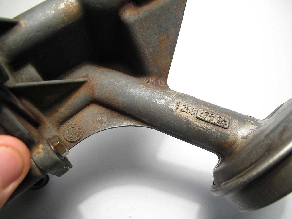 BMW E34 5-Series E32 M30 S38 Engine Oil Pump Assembly OEM 1988-1993