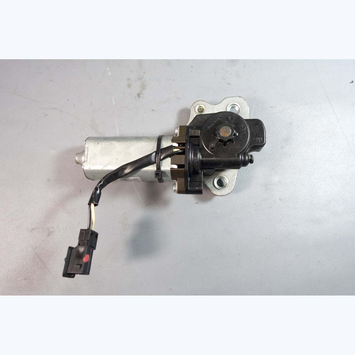 00-13 E46 E93 3-Series Convertible Front Right Seat Backrest Adjustment Motor OE