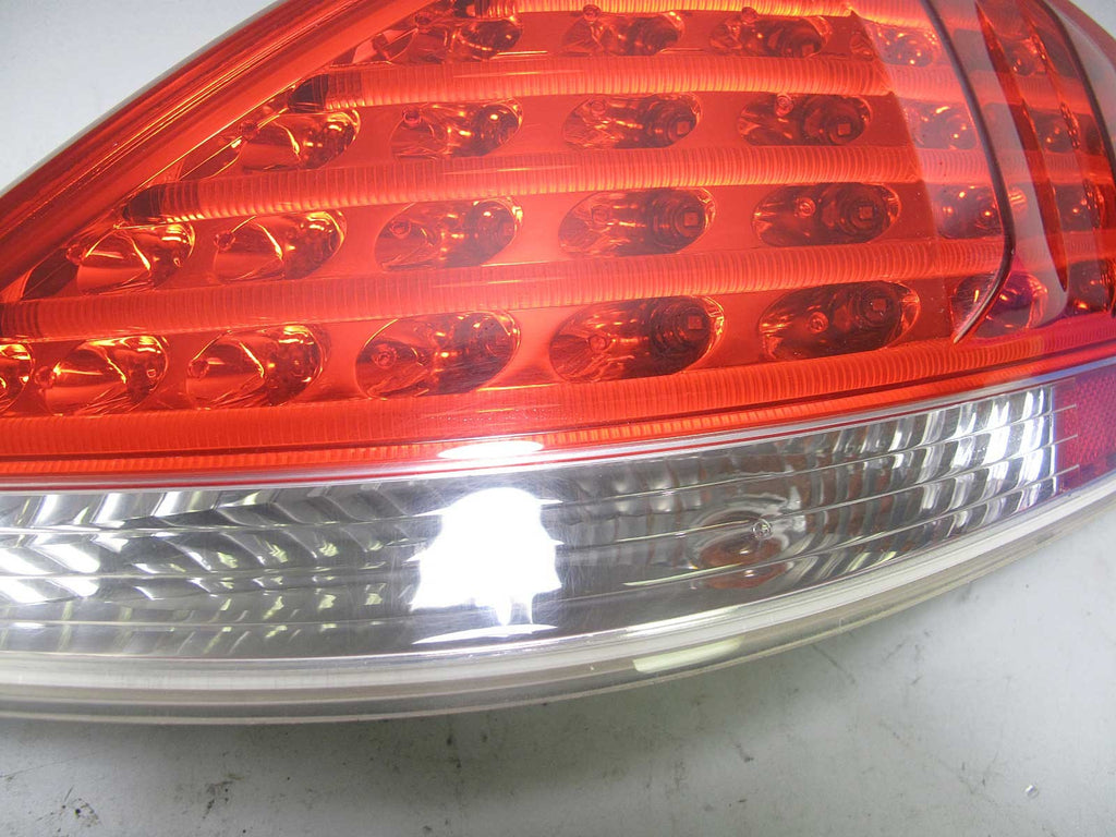 BMW E63 E64 6-Series Early Right Rear Outer Tail Light Passeng LED 2004-2007 OEM
