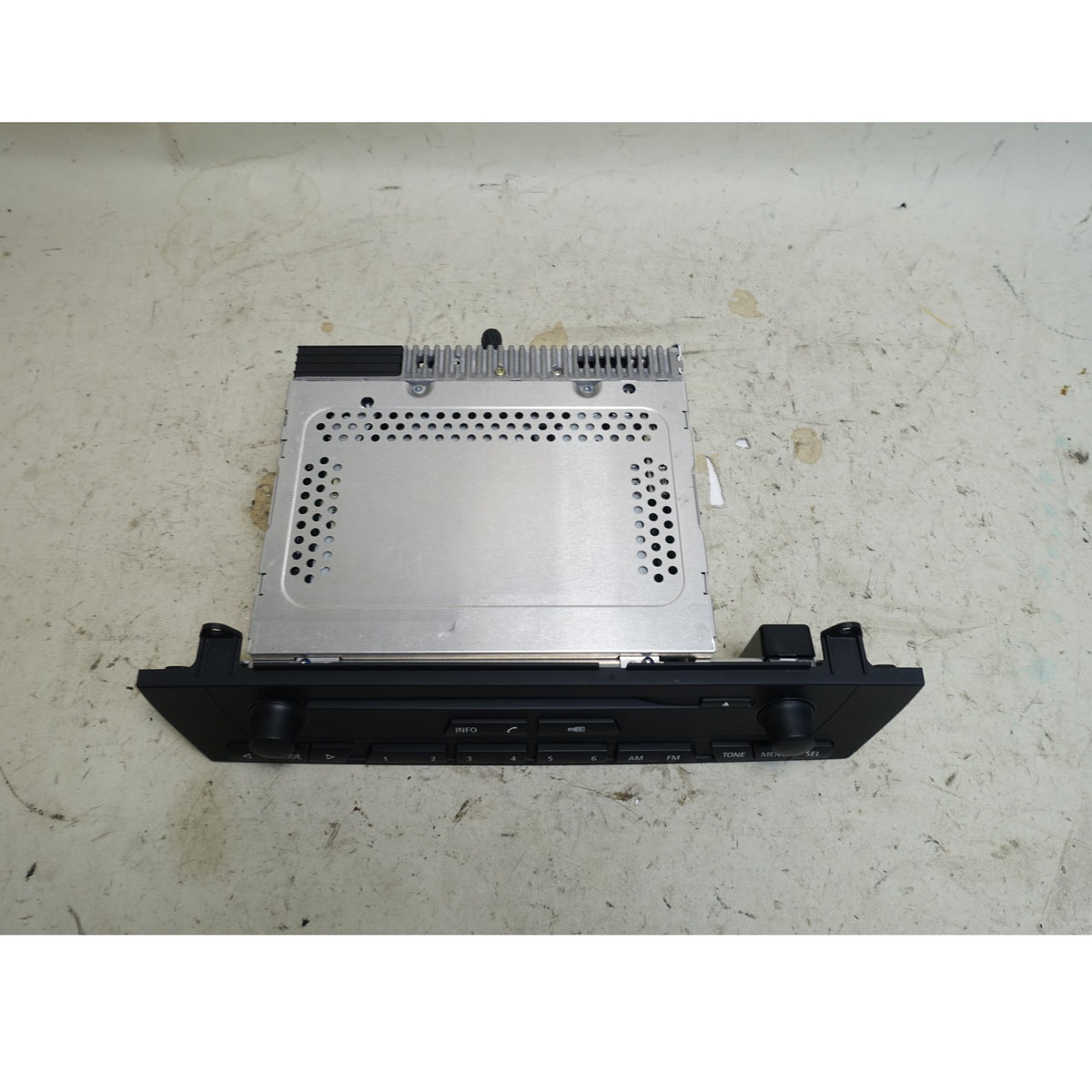 2005-2006 BMW X3 E83 CID CD Radio Head Unit Control Face Navigation Factory OEM