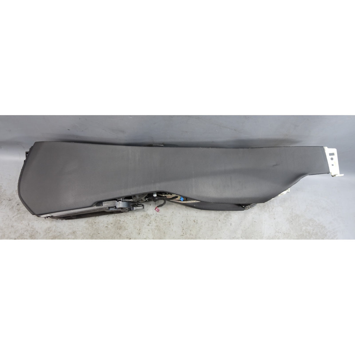 Damaged 2017-2023 BMW G30 5-Series Front Center Console Shell Black Sensatec OEM