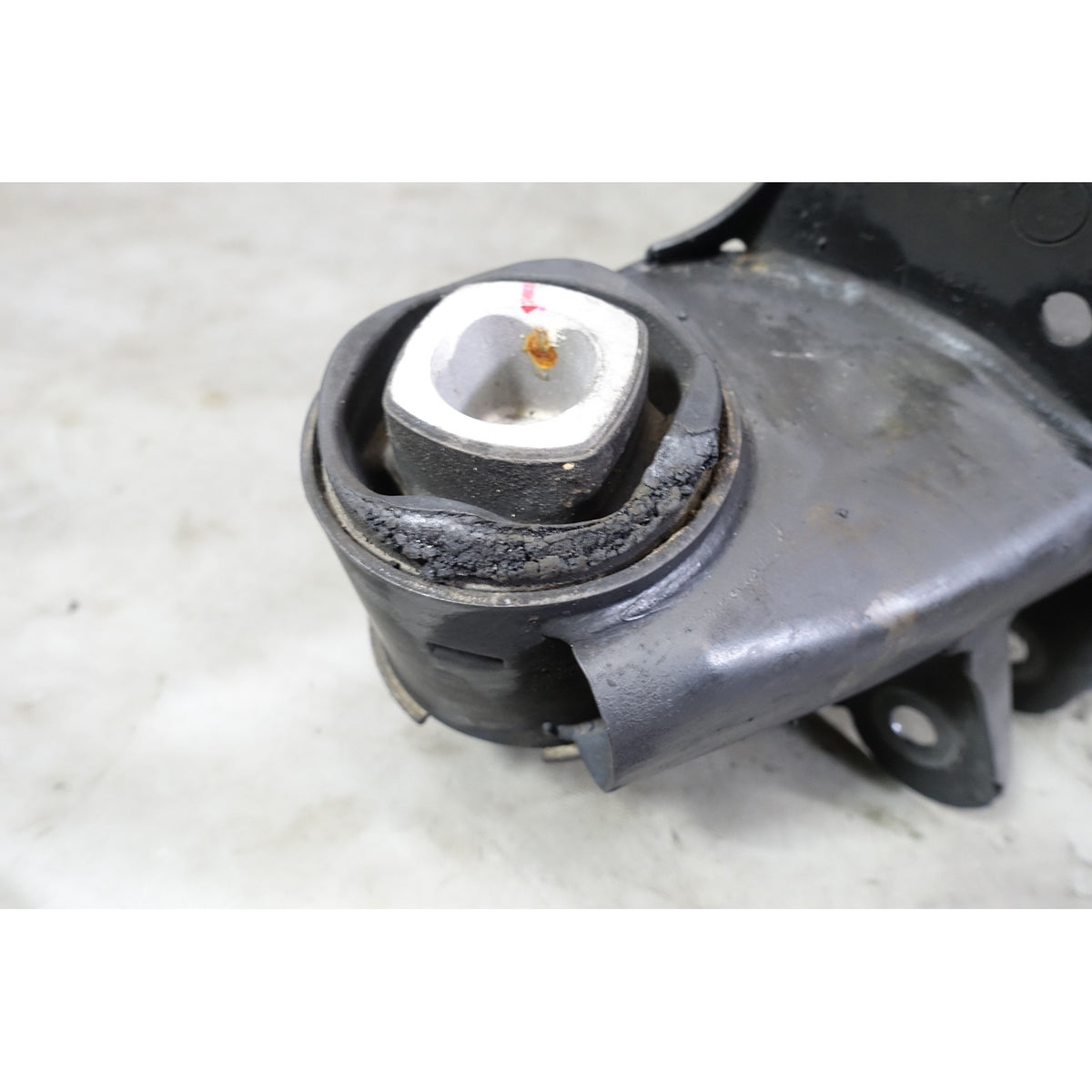 Damaged 12-19 BMW F30 3-Series F31 Rear Sub Frame Axle Carrier Cradle Mount OEM