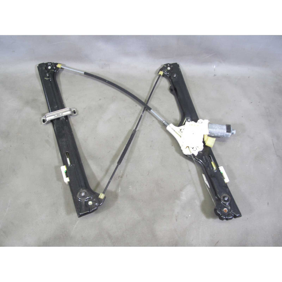 2007-2013 BMW E70 X5 SAV Factory Left Front Window Regulator Lifter w Motor USED