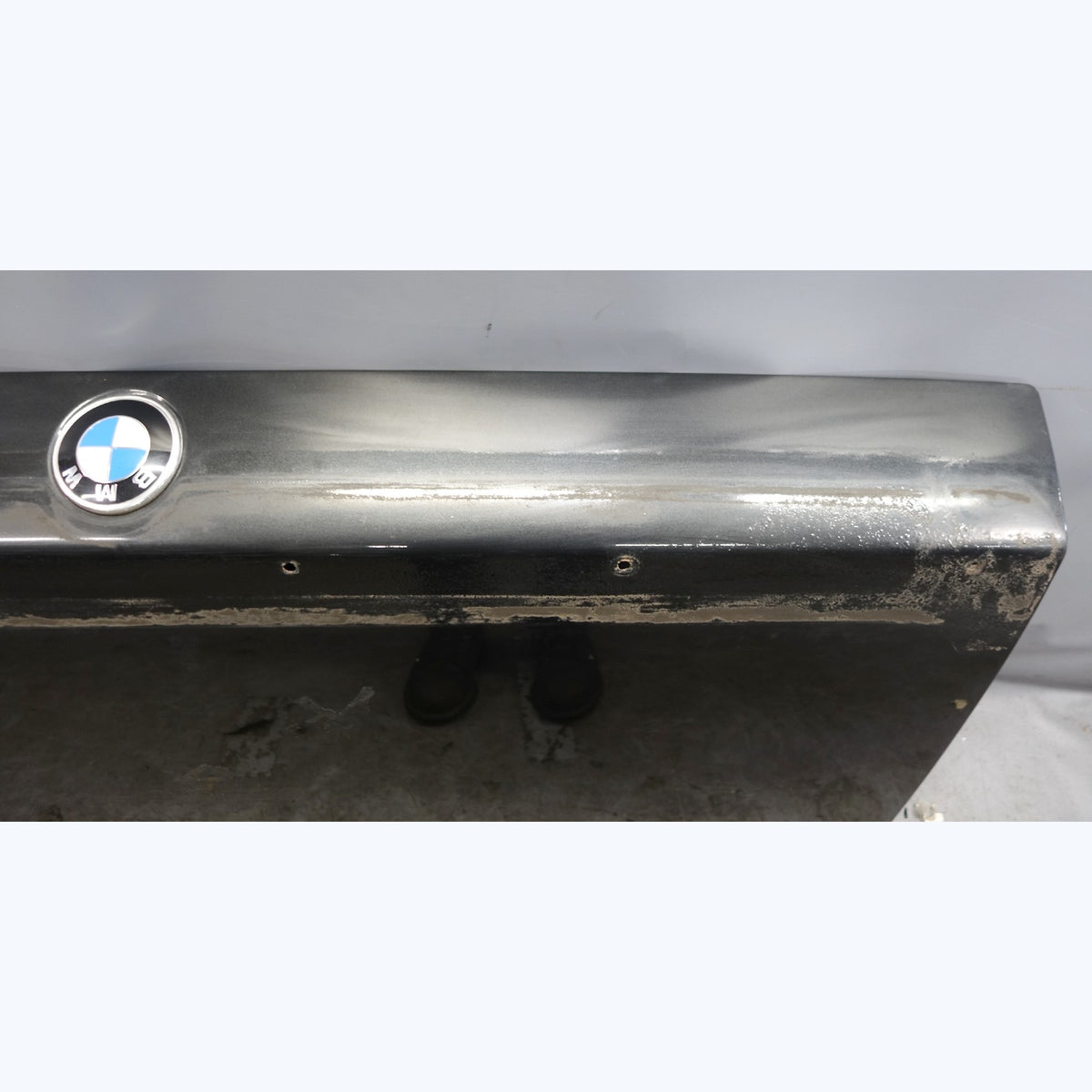 1982-1988 BMW E28 5-Series Rear Trunk Deck Lid Cover Diamond Black OEM