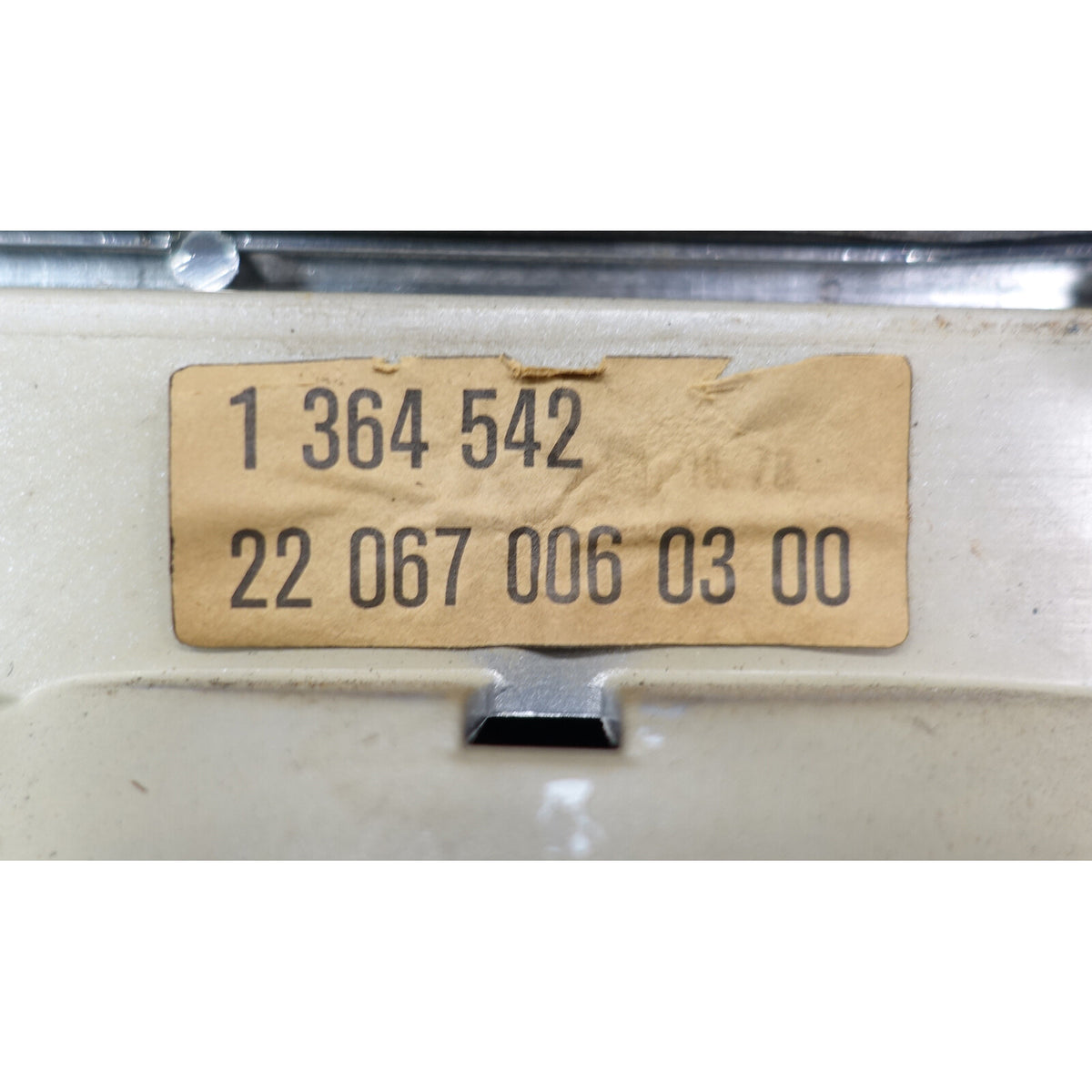 Damaged 78-87 BMW E23 7-Series Factory Right Passenger Rear Tail Light Lamp OEM
