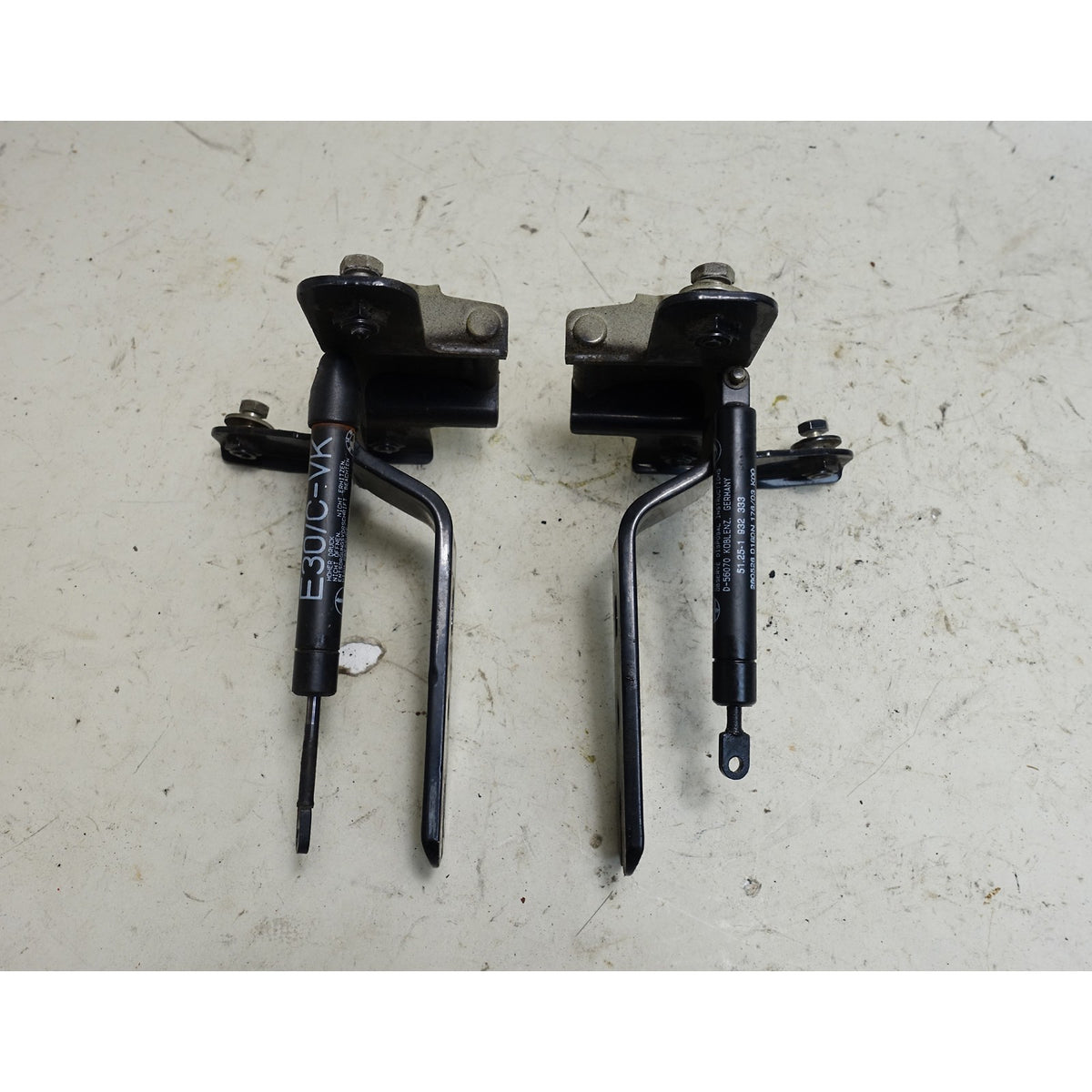 1987-1993 BMW E30 3-Series Convertible Hinges for Tonneau Compartment Lid OEM