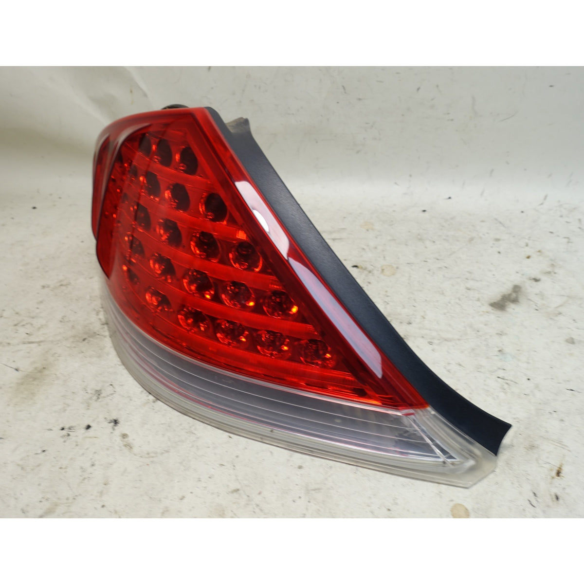 BMW E63 E64 6-Series Left Rear Outer LED Tail Light 2004-2007 OEM