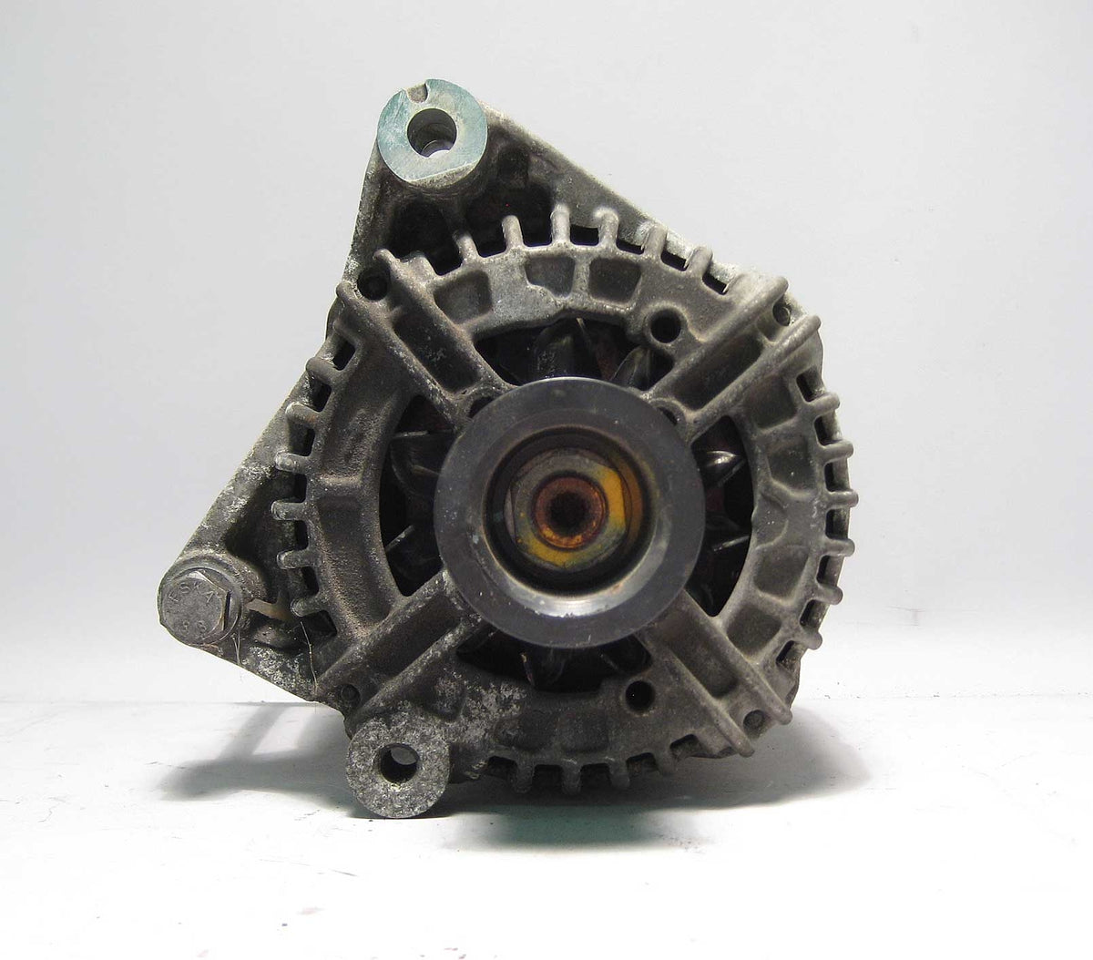 BMW E46 E85 Z4 Bosch Alternator 120 Amp 120A Oval Plug 2003-2006 USED OEM