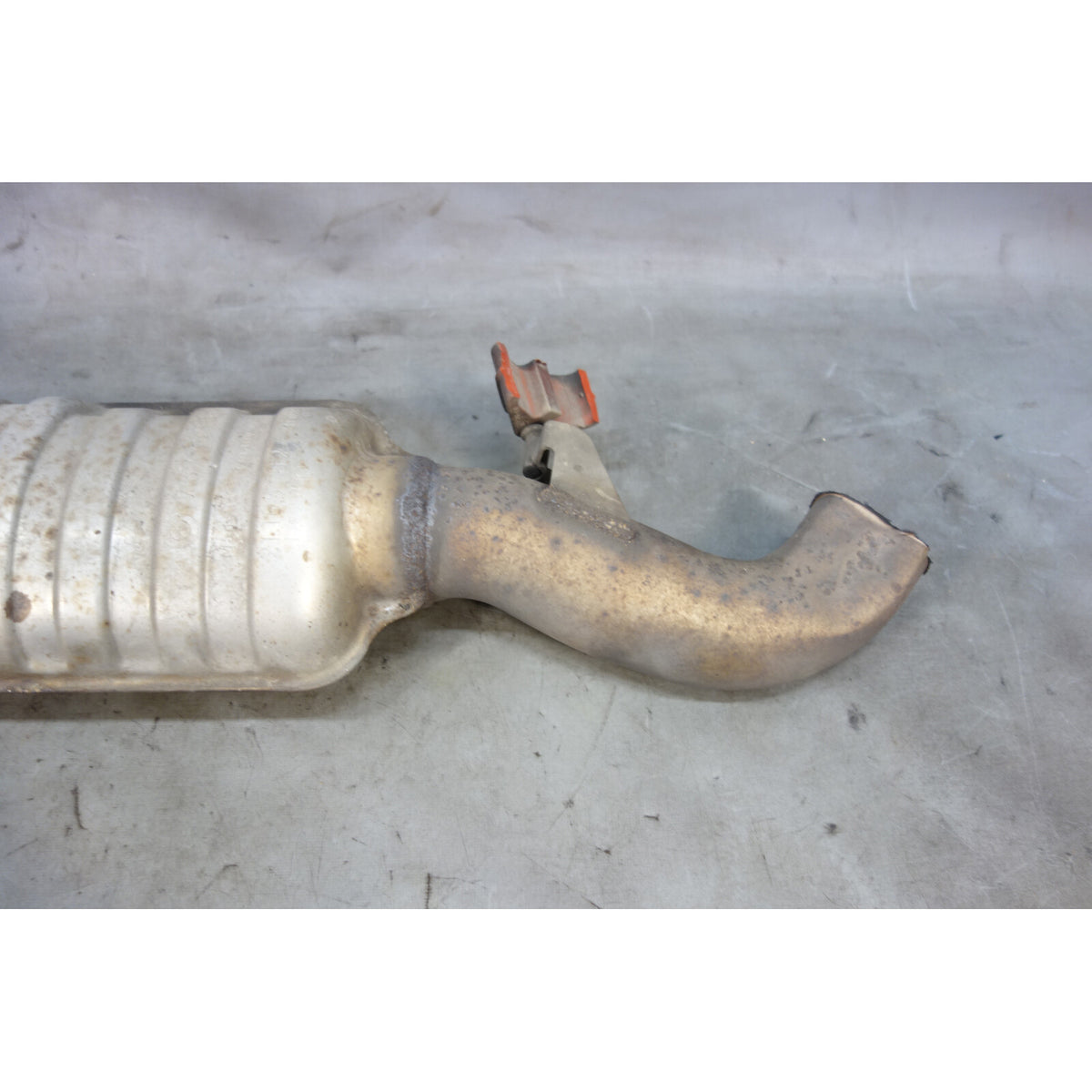 BMW E90 E92 328i N52 Intermediate Center Exhaust Pipe Muffler 2006-2013 USED OE