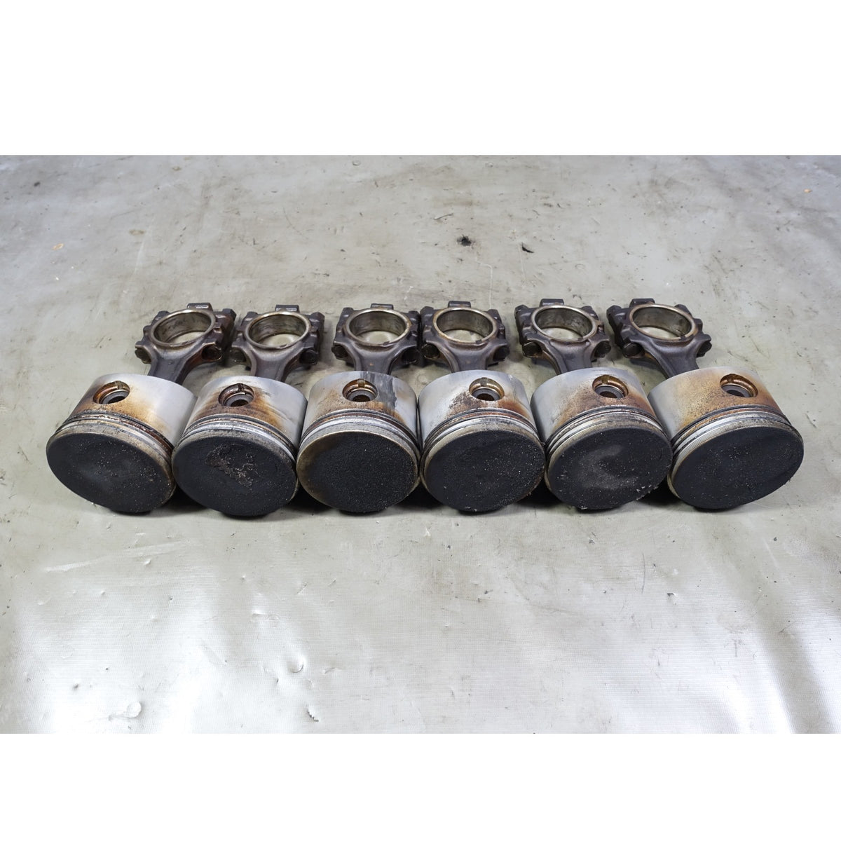 BMW E3 E9 E12 E24 M30 3.0L Piston Connecting Rod Set 1971-1979 OEM