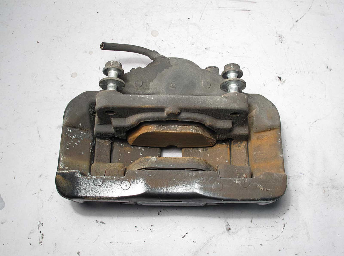 BMW E60 5-Series E63 V8 Right Front Drivers Brake Caliper w Carrier 2004-2010 OE