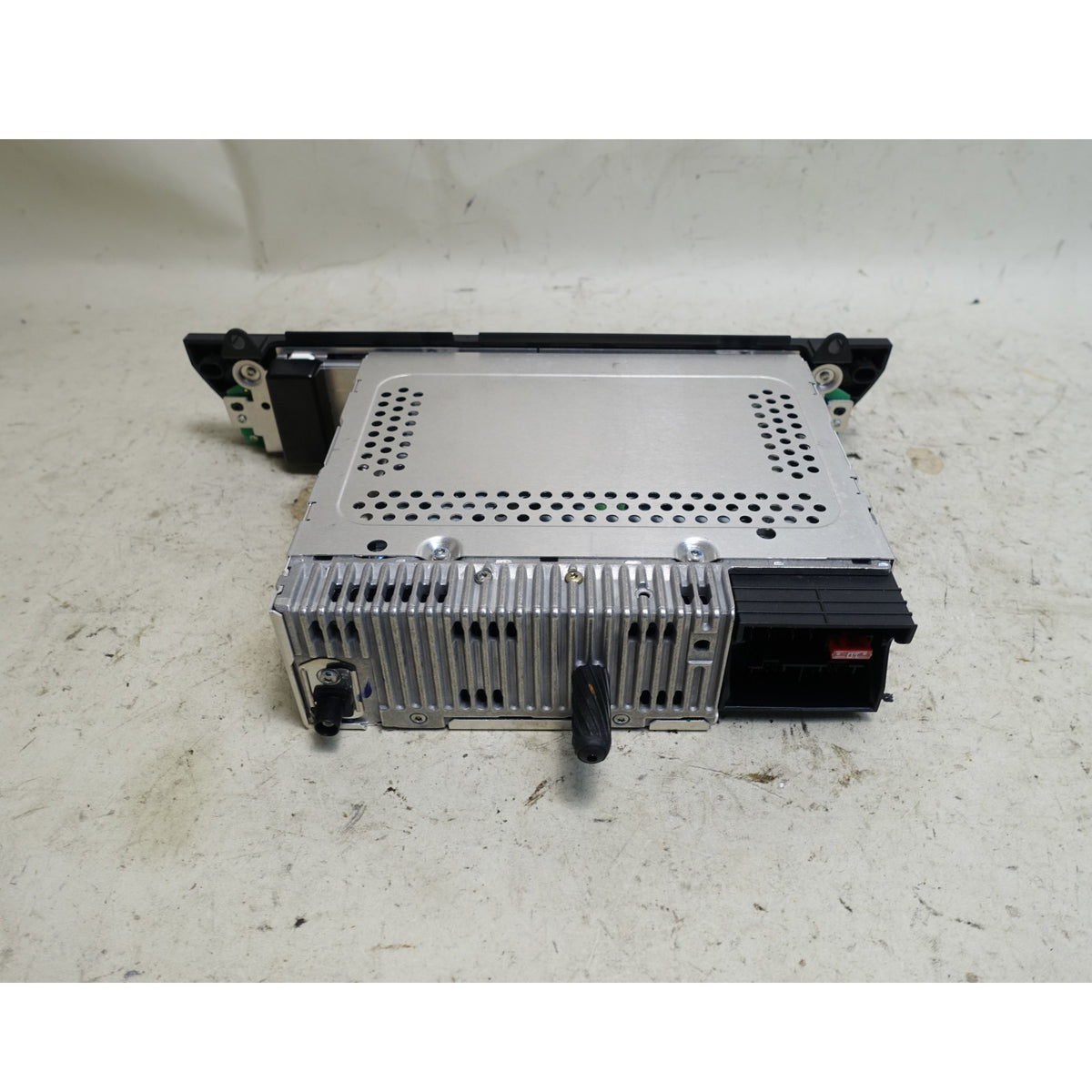 2005-2006 BMW X3 E83 CID CD Radio Head Unit Control Face Navigation Factory OEM