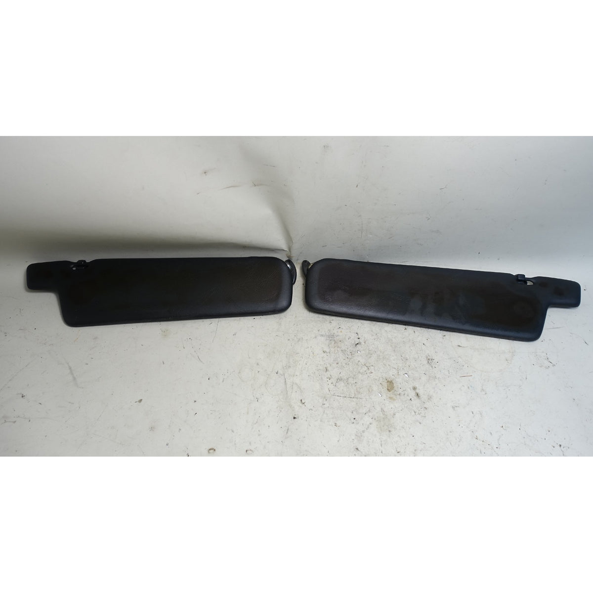 Damaged 1978-1979 BMW E23 733i 7-Series Front Sun Visor Pair Black w Mirror OEM