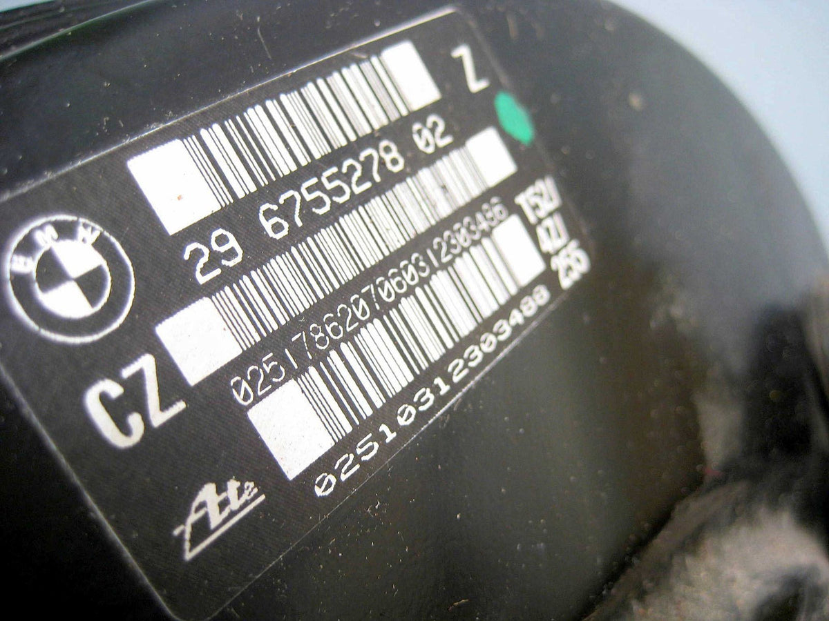 2001-2006 BMW E46 Z4 DSC Brake Booster Master Cylinder Reservoir OEM
