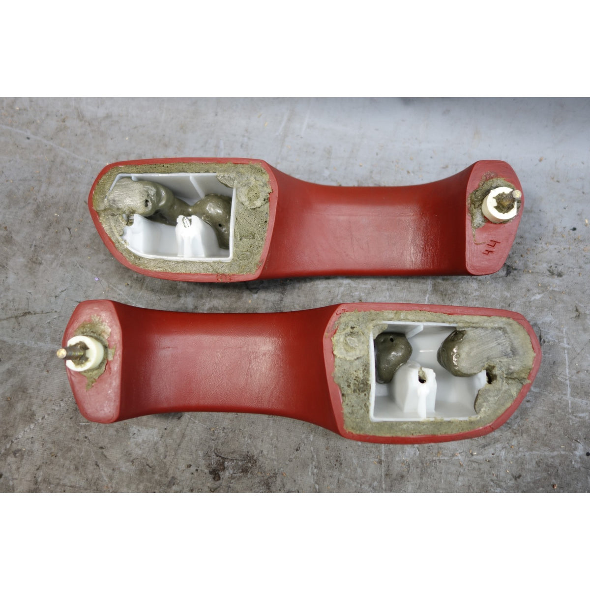 83-84 BMW E28 5-Series Rear Door Armrest Grab Handle Pair Cherry Red Leather OEM