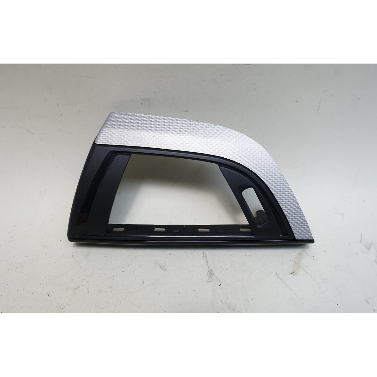 14-17 BMW F22 F23 2-Series Left Dashboard Air Vent Trim Cover Hex Aluminum OEM