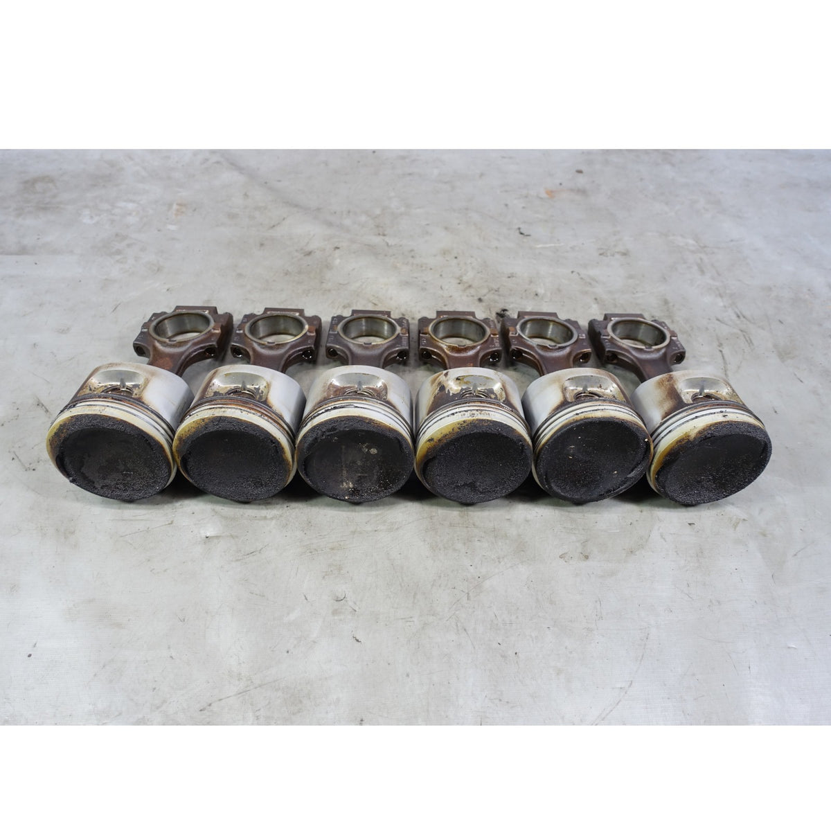 1987-1988 BMW E30 325i M20B25 Early Pistons & Connecting Rods Set of 6 OEM