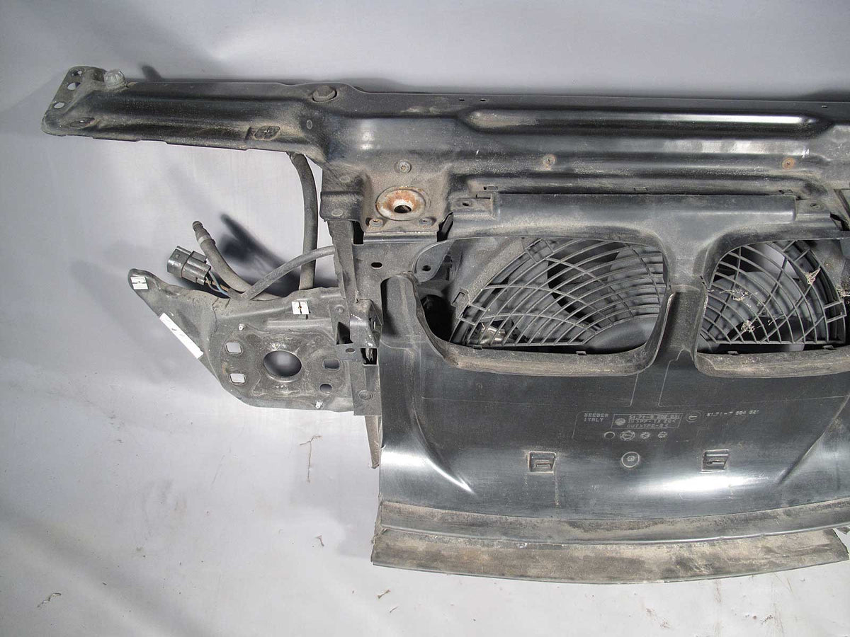 BMW E46 3-Series 4door Front Radiator Support Assembly w Air Duct Fan 1999-2005