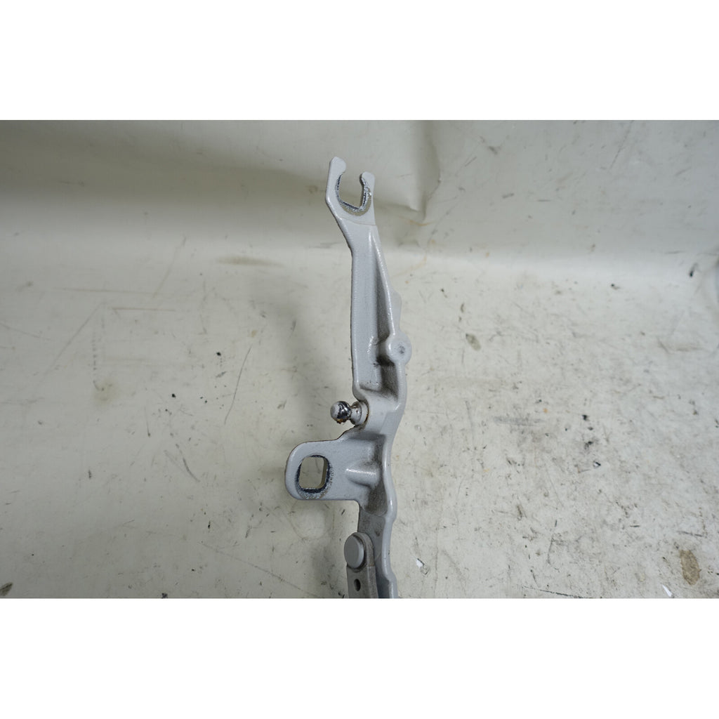 2003-2008 BMW E85 Z4 Roadster Factory Rear Trunk Boot Deck Lid Hinge Pair OEM