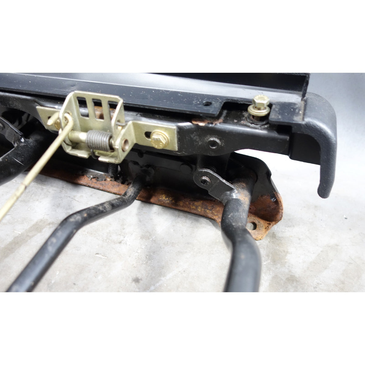 1978-1979 BMW E23 733i Early 7-Series Front Left Drivers Manual Seat Rail OEM