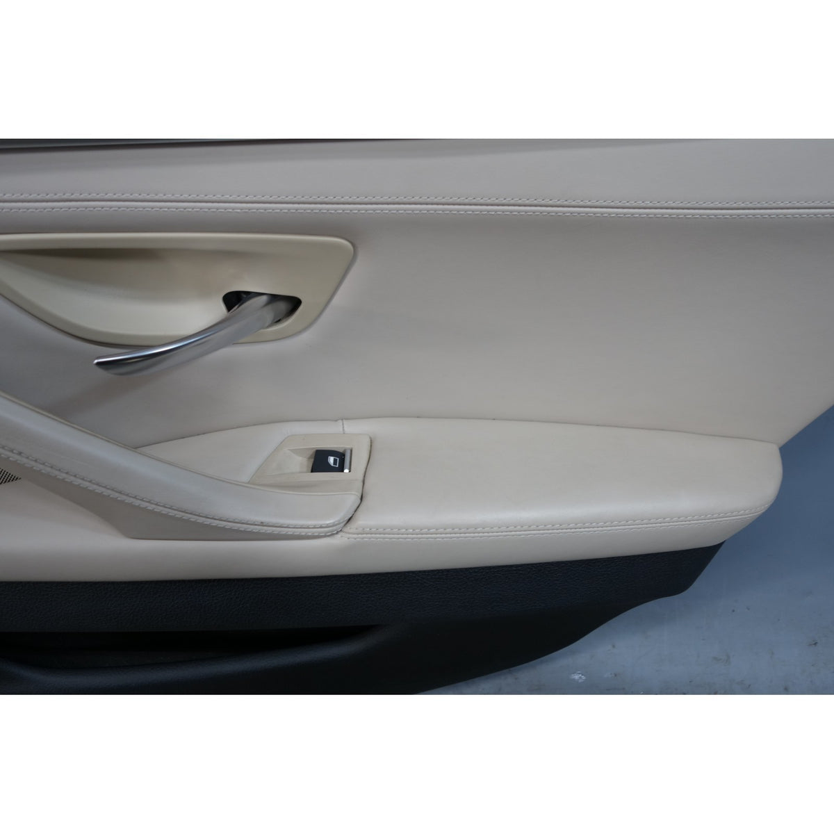 11-16 BMW F10 5-Series Rear Door Card Trim Panels Ivory White Napa Leather OEM