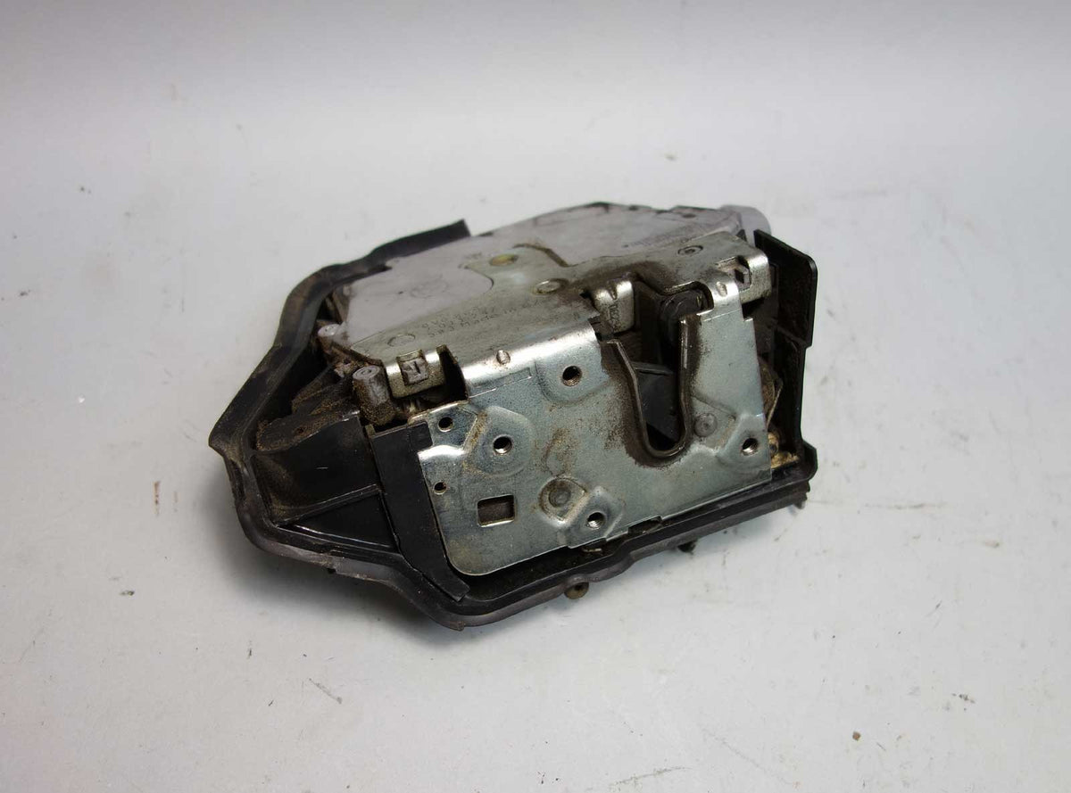 BMW E46 2dr Driver's Left Front Door Latch w/ Actuator 2001-2006 9/00+ USED OEM