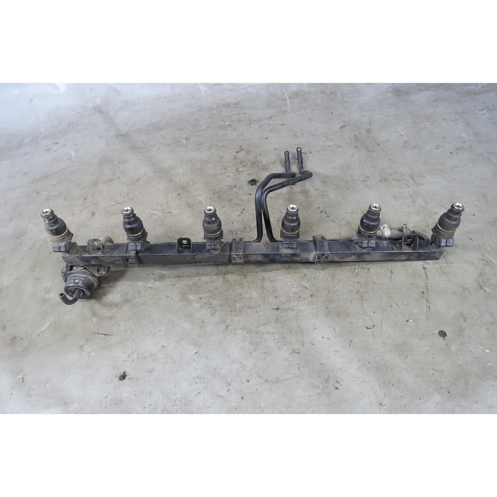 BMW E34 535i E32 735iL M30B35 Fuel Rail w Injectors and Fuel Lines OEM 1988-1993