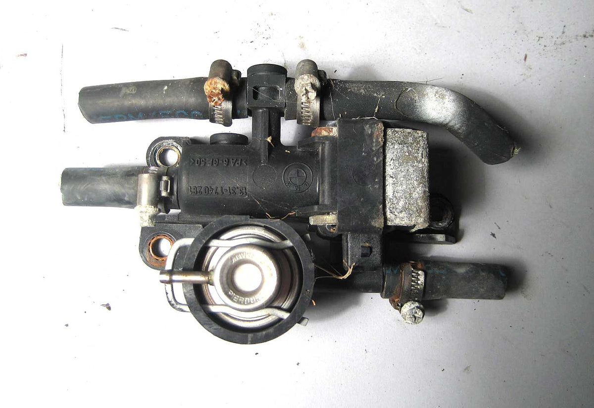 95-01 BMW E36 E38 E39 Z3 Fuel Pressure 3/2 Directional Control Valve Regulator