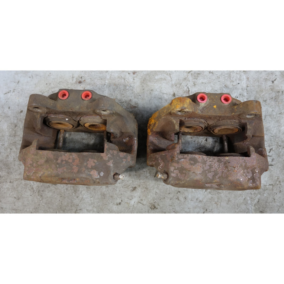 1967-1976 BMW 114 1602 2002 Front Brake Caliper Pair Set OEM