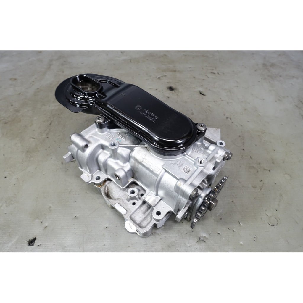 Damaged 18-25 BMW F90 M5 F91 M8 X5M S63 Engine Oil Pump w Gear OEM *FOR PARTS*