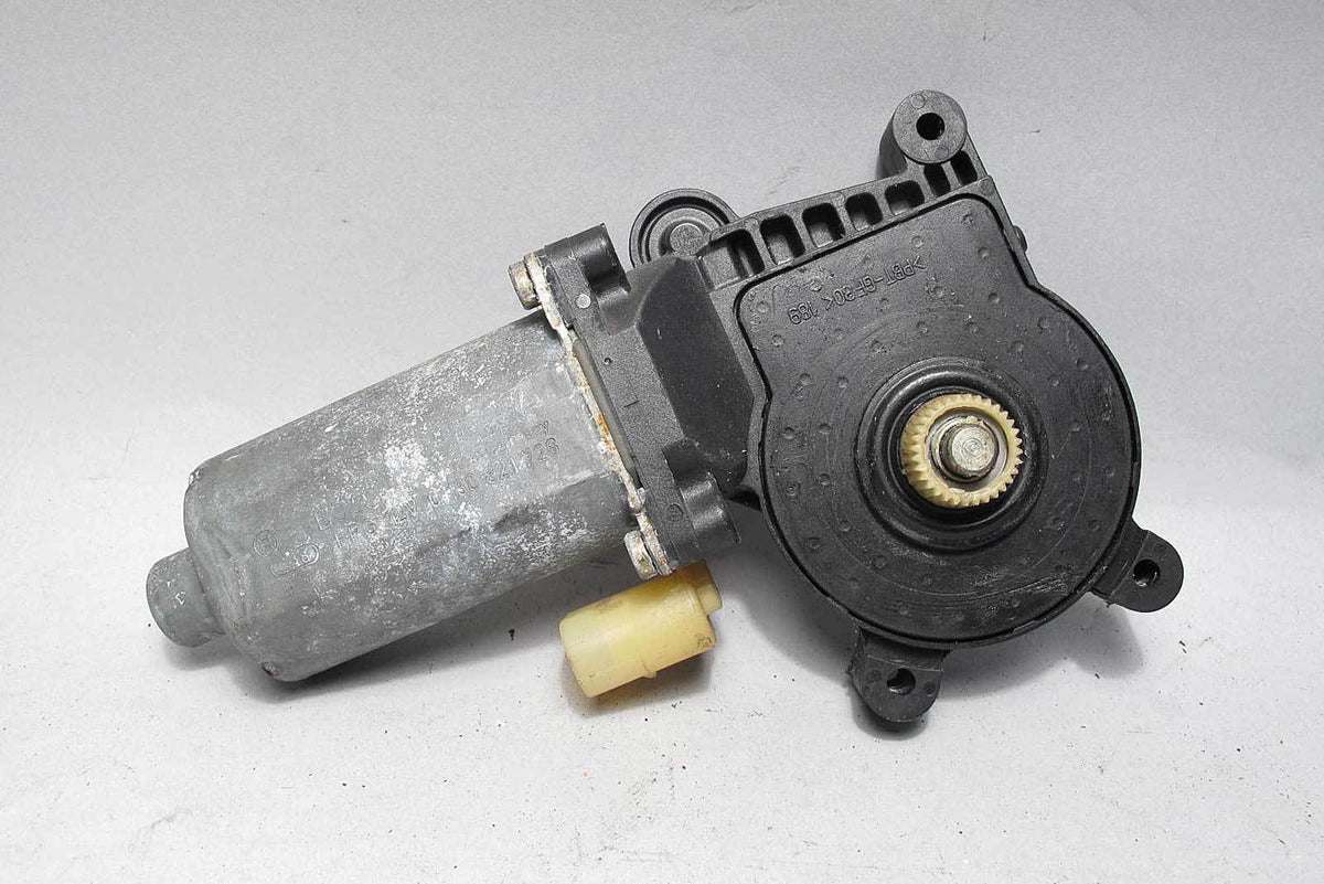 BMW E46 3-Series 4dr Sedan Right Rear / Convertible Left Rear Window Motor OEM
