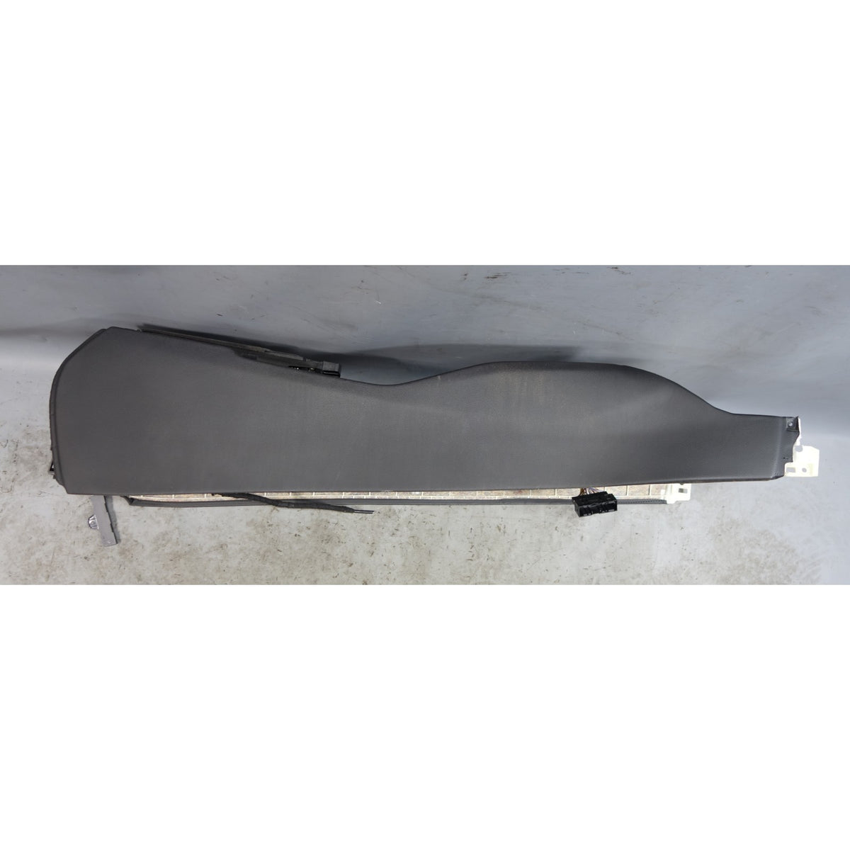 Damaged 2017-2023 BMW G30 5-Series Front Center Console Shell Black Sensatec OEM