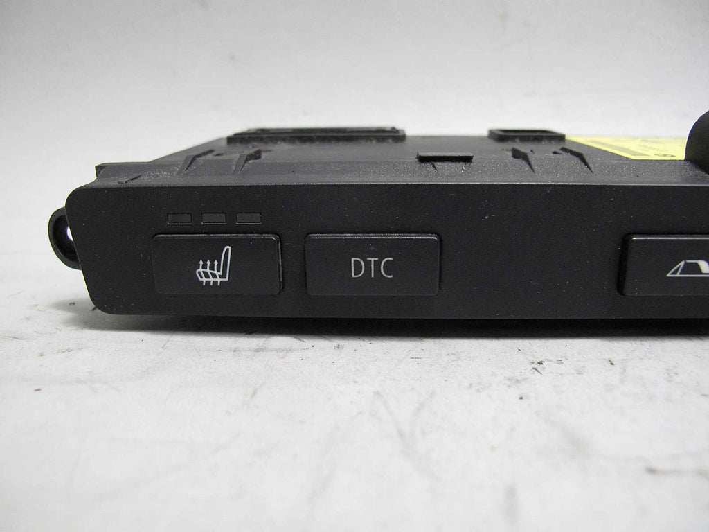 BMW E64 6-Series Convertible Early Front Center Console Switch Unit Heat PDC OEM