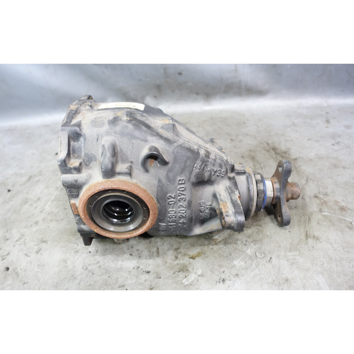 14-20 BMW F30 3-Series 4-Series Rear Final Drive Differential Carrier 2.81
