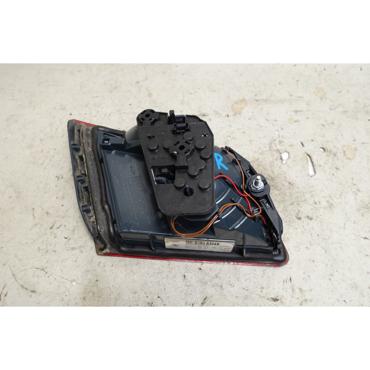 Damaged BMW F10 5-Series LCI Right Inner Trunk Lid Tail Light OEM 2014-2016