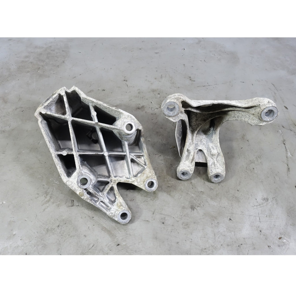 2019-2022 BMW G20 330i xDrive 4-Cylinder Engine Support Arm Bracket Pair OEM
