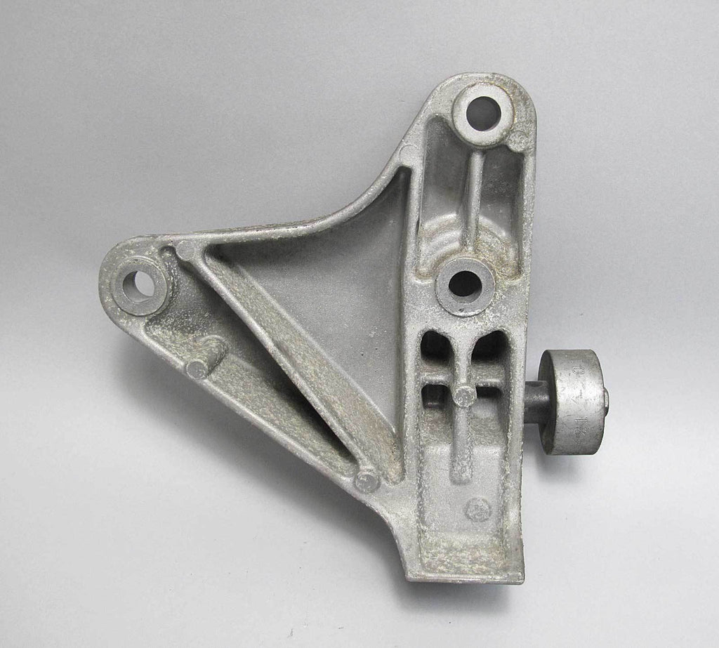 2010-2015 BMW F10 5-Series 7-Series Left Engine Support Arm Bracket Drivers USED