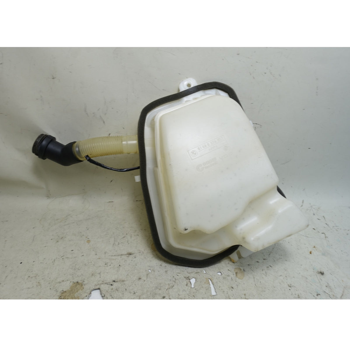 00-05 BMW E46 3-Series Touring Wagon Rear Windshield Washer Fluid Bottle Tank OE