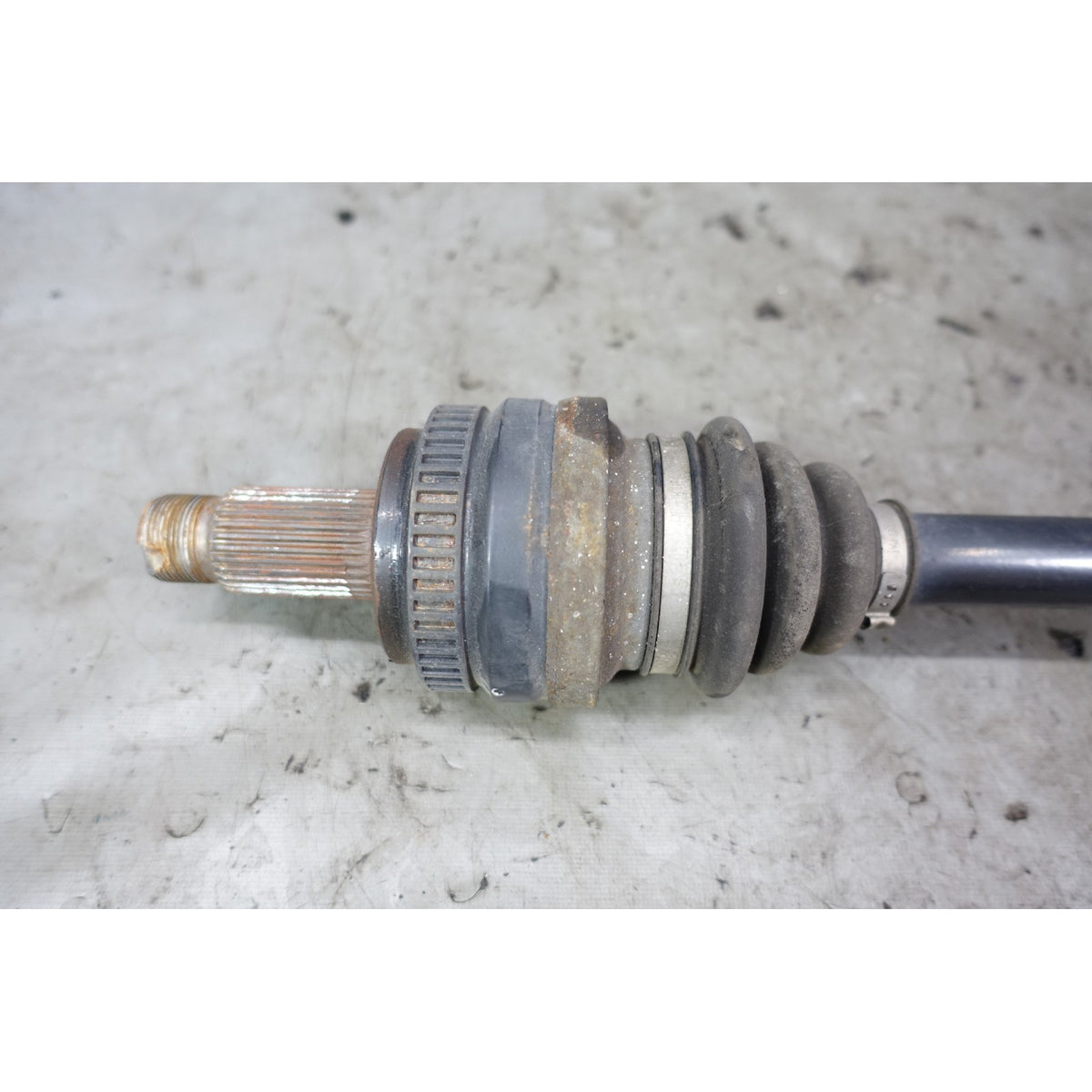 04-06 BMW E83 X3 SAV Right Rear Output Half Shaft for Manual Transmission OEM