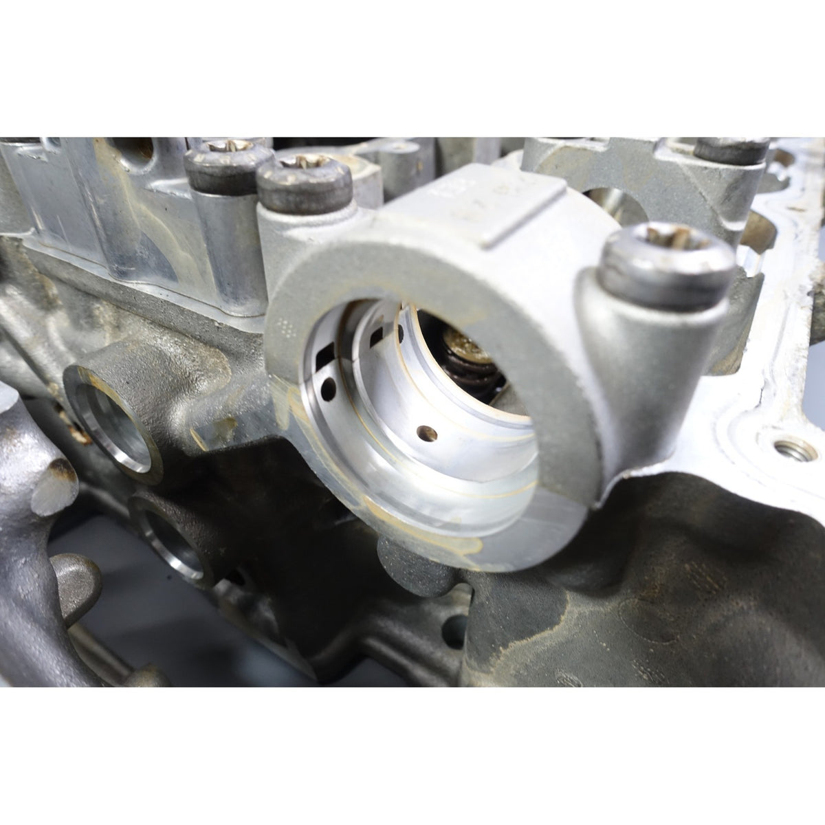 2009-2013 BMW N63 4.4L V8 Bank 2 Left Engine Cylinder Head Cyls 5-8 OEM