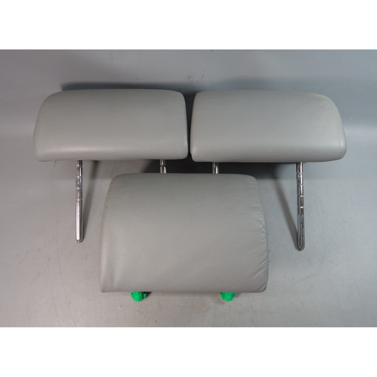 99-03 BMW E39 5-Series Touring Wagon Rear Seat Headrest Set Grey Leather OEM