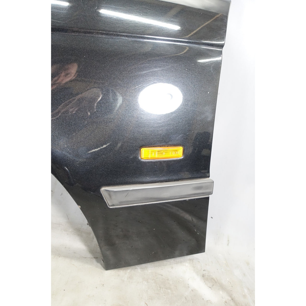 Damaged BMW E39 5-Series Driver Front Fender Cosmos Black 303 1997-2003 OEM