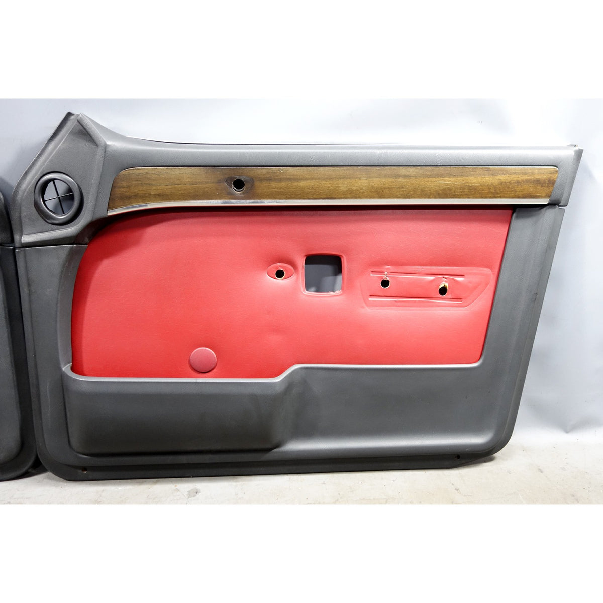 1979 BMW E23 7-Series 733i Reupholstered Front Interior Door Panel Pair Red OEM