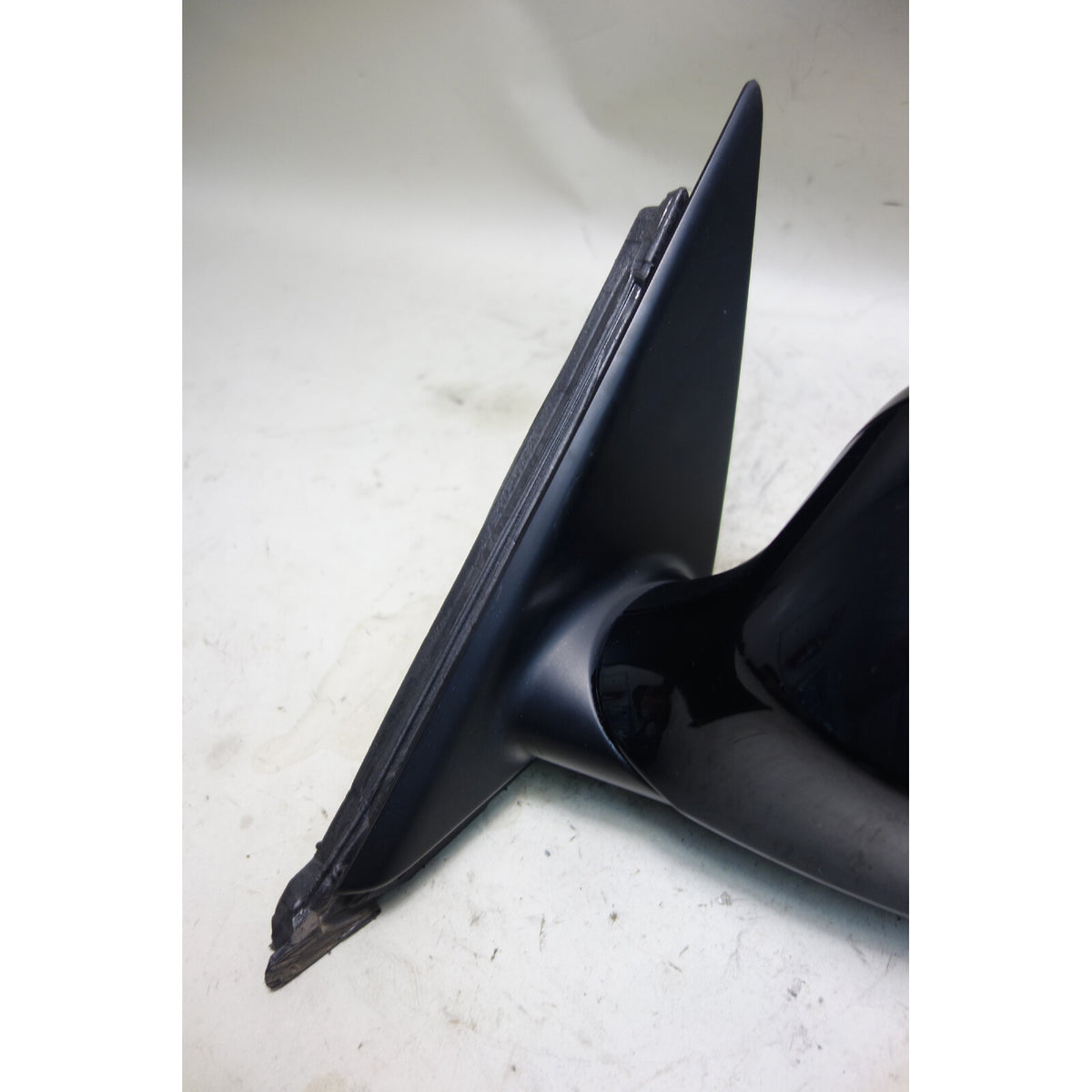 Damaged 2009-2011 BMW E90 E91 3-Series 4dr Left Out Power-Fold Side Mirror Black