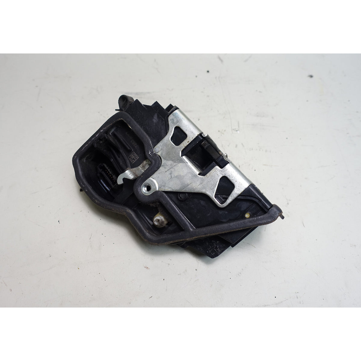 2009-2013 BMW E70 X5 E71 X6 SAV Left Front Driver's Door Lock Latch OEM