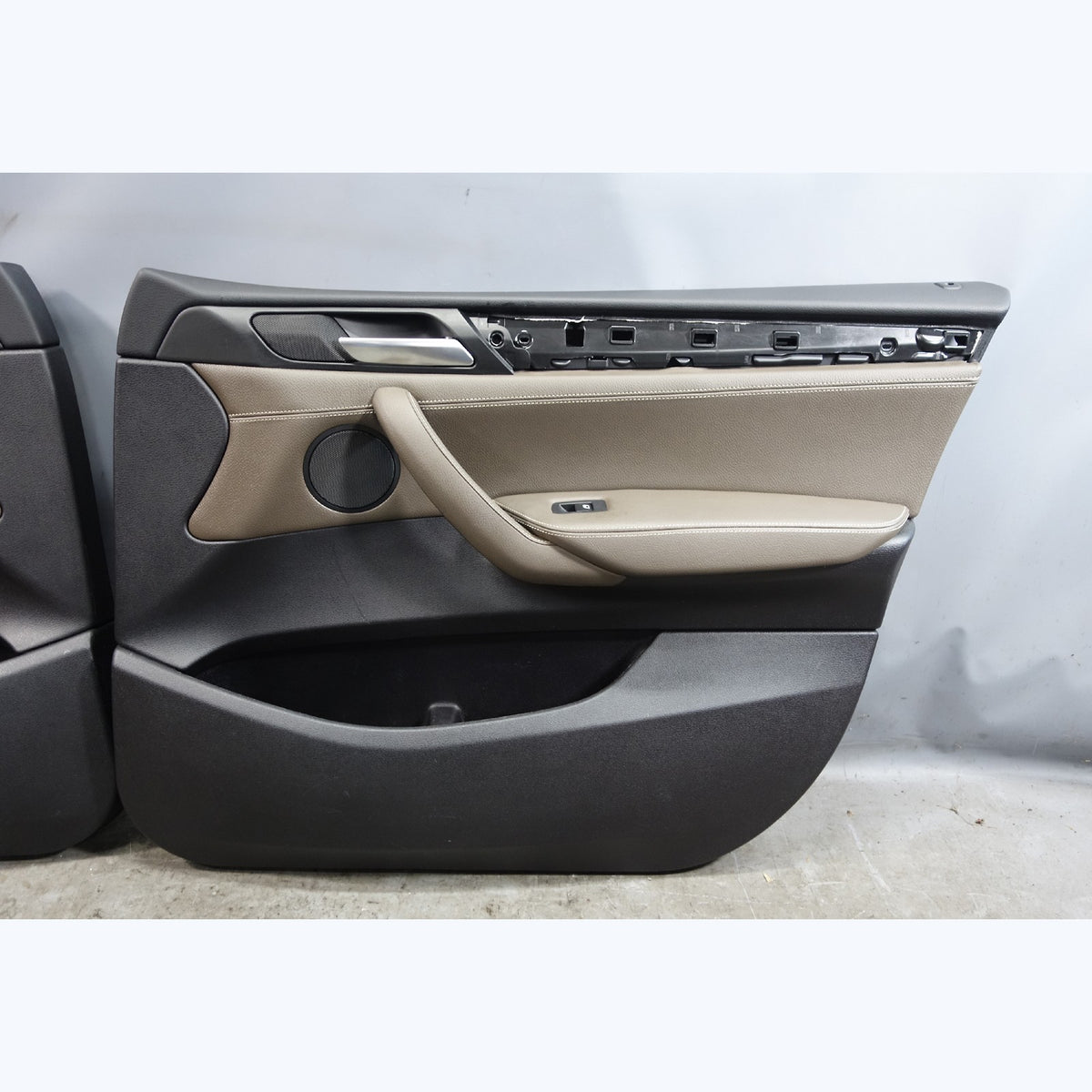 2011-2014 BMW F25 X3 SAV Early Front Interior Door Panels Mocha Brown OEM