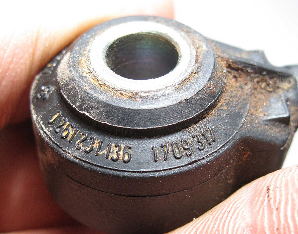 1998-2010 BMW V8 Engine Ping Knock Sensor E38 E39 E65 M62TU N62 S62 USED OEM