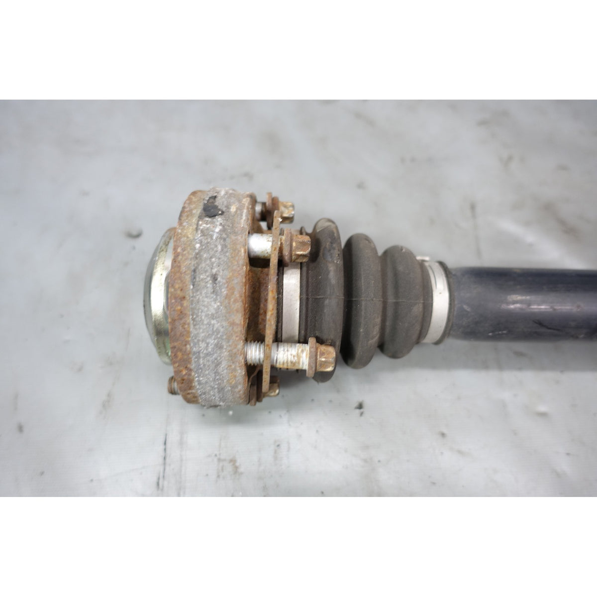 Damaged 2006-2013 BMW E82 E90 E92 3-Series Right Rear Axle Output Shaft CV