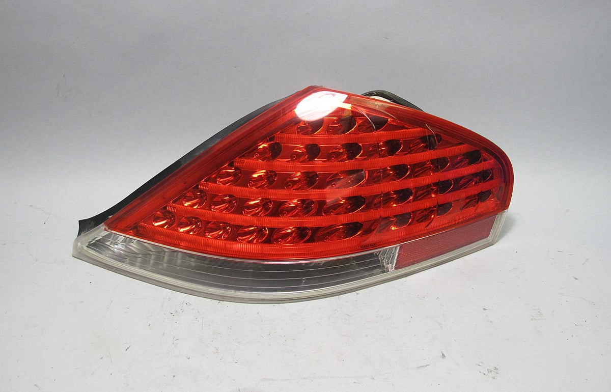 BMW E63 E64 6-Series Early Right Rear Outer Tail Light Passeng LED 2004-2007 OEM